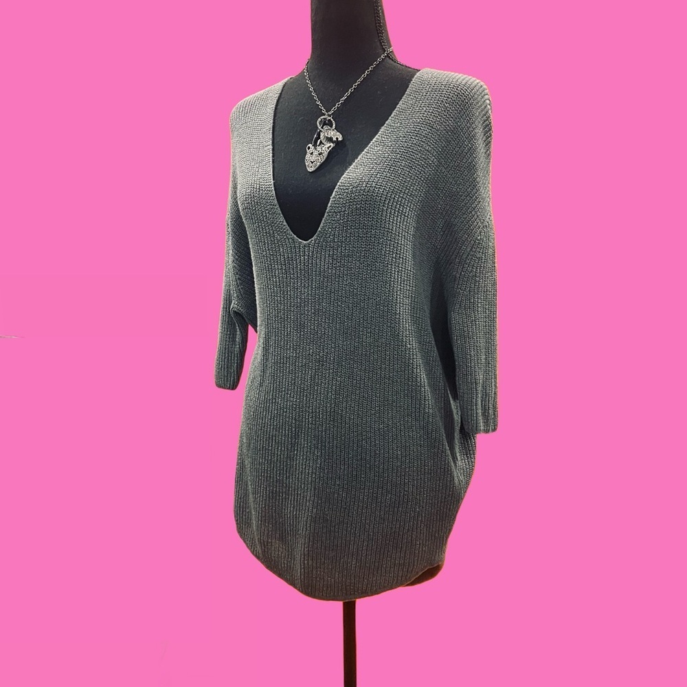 Express Gray Batwing V-Neck Cotton Knit Sweater XS